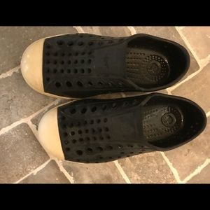 Nice Native brand blue shoes